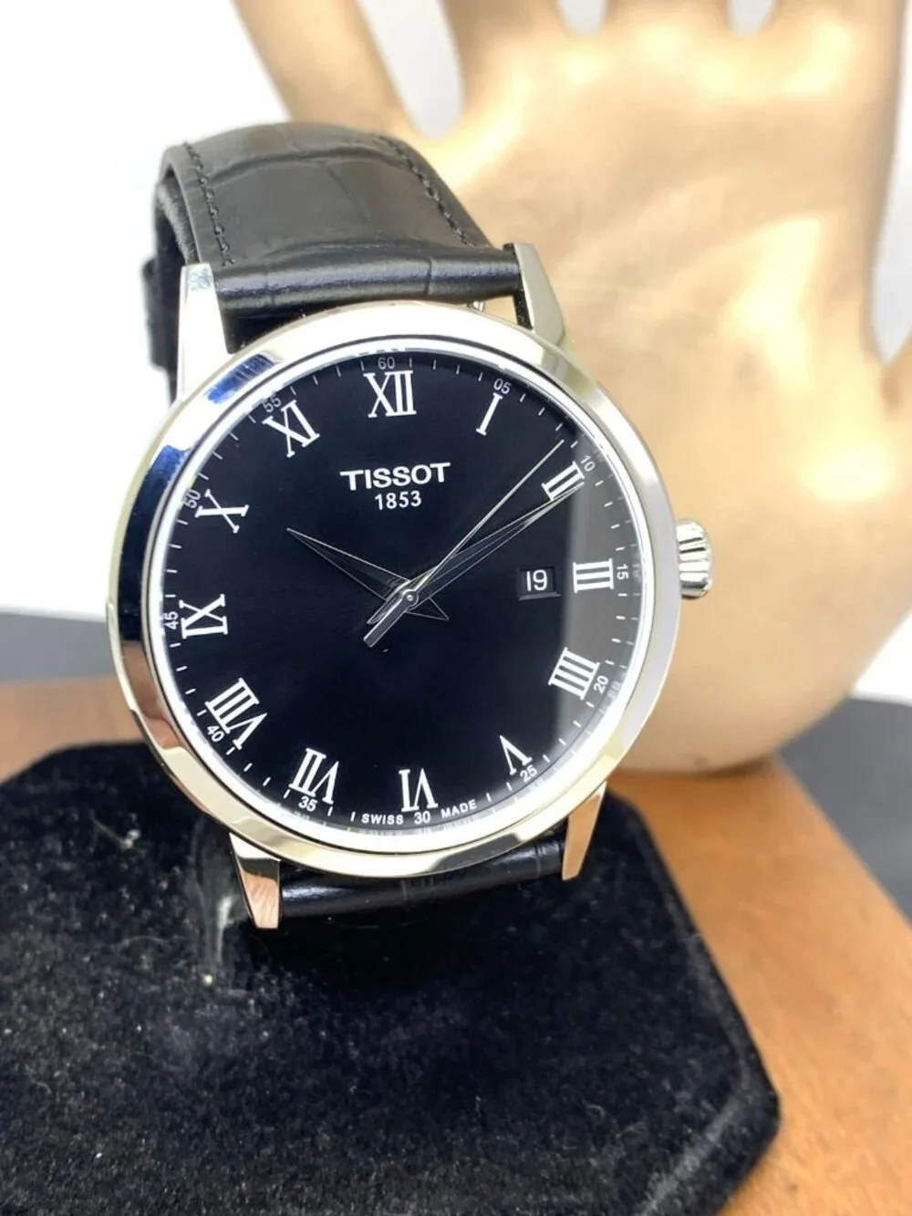 Tissot Men's Watch T1294101605300 Swiss Quartz Black Dial Leather Strap 42mm